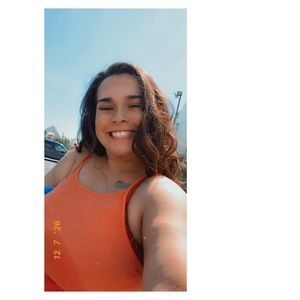 Meet your Posher, Devan